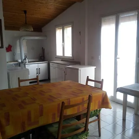 Casa Dei Nonni شقة